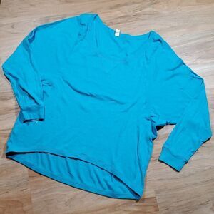🔸️TNA Blue Scoop Neck Hi-Low Batwing Sleeve Top Medium